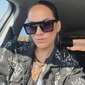 Meet your Posher, Latasha